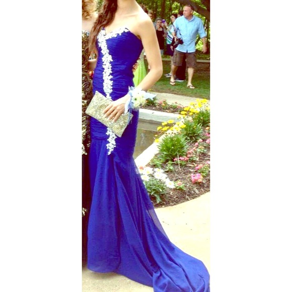 Vilavi Dresses & Skirts - Vilavi Royal Blue Prom Dress💠💙